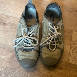 Patagonia hemp hiking sneakers. Size 9